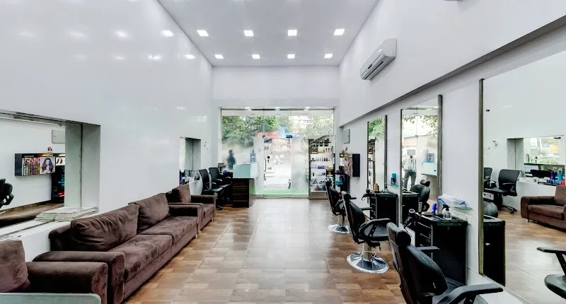 X Beauty hub (Salon)