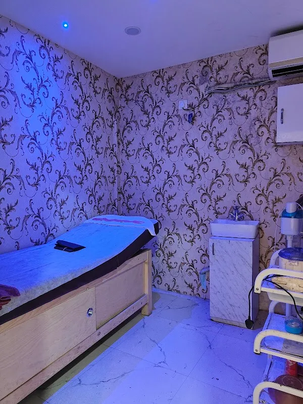 Ultimate Family Salon - Best Unisex Salon in Bhubaneswar
