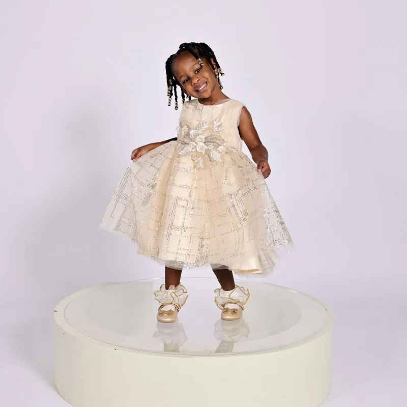 A M PHOTOGRAPHY STUDIO