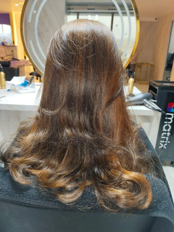 QBS Salon Gurunanak Colony