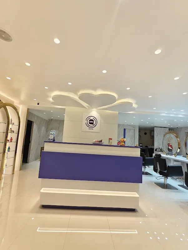 QBS Salon Gurunanak Colony