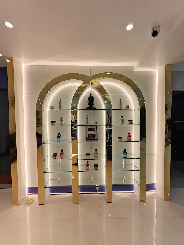 QBS Salon Gurunanak Colony