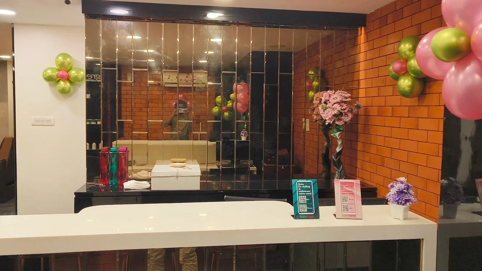 Green Trends Unisex Hair and Style Salon - Perambur