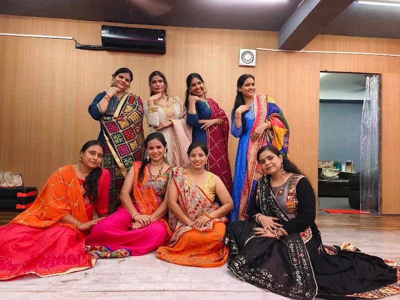 D STAR DANCE STUDIO