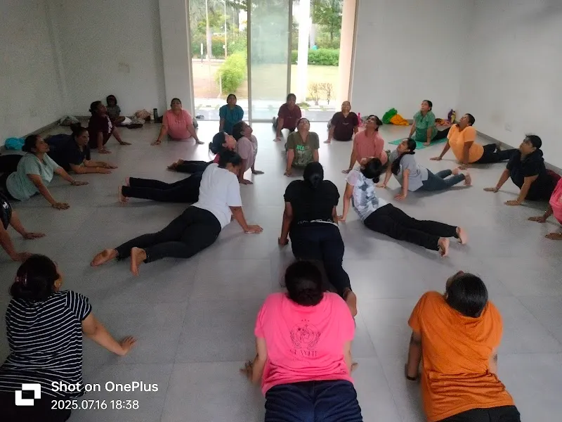 GLAMFIT YOGA CLASSES