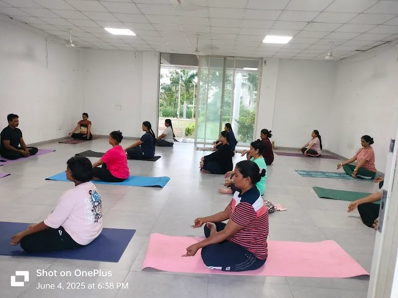 GLAMFIT YOGA CLASSES
