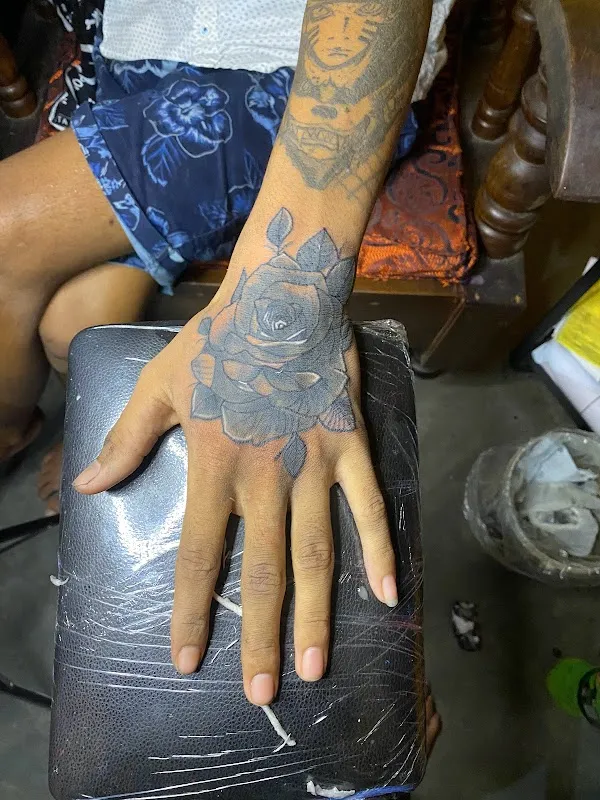 YONYIS TATTOO HOUSE