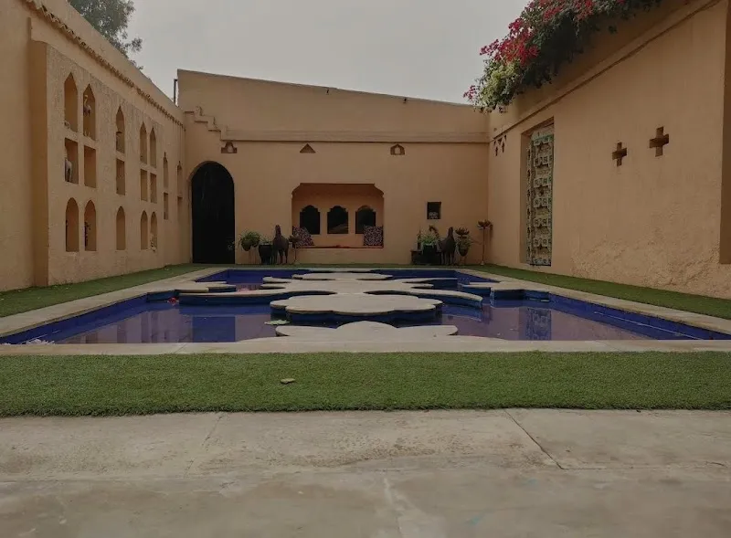 Picture Destination Pre Wedding Location in Delhi