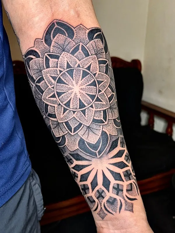 Back Benchers Tattoo Studio 24/7 Open