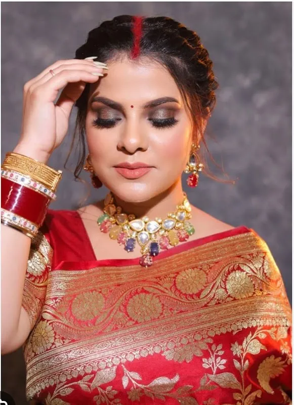 WoW- Beauty Parlour at Home in Delhi