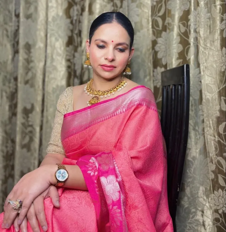 WoW- Beauty Parlour at Home in Delhi