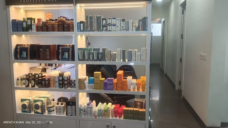 Lakme Salon For Him and Her in Brigde Gateway,Yeshwantpur,Bengaluru