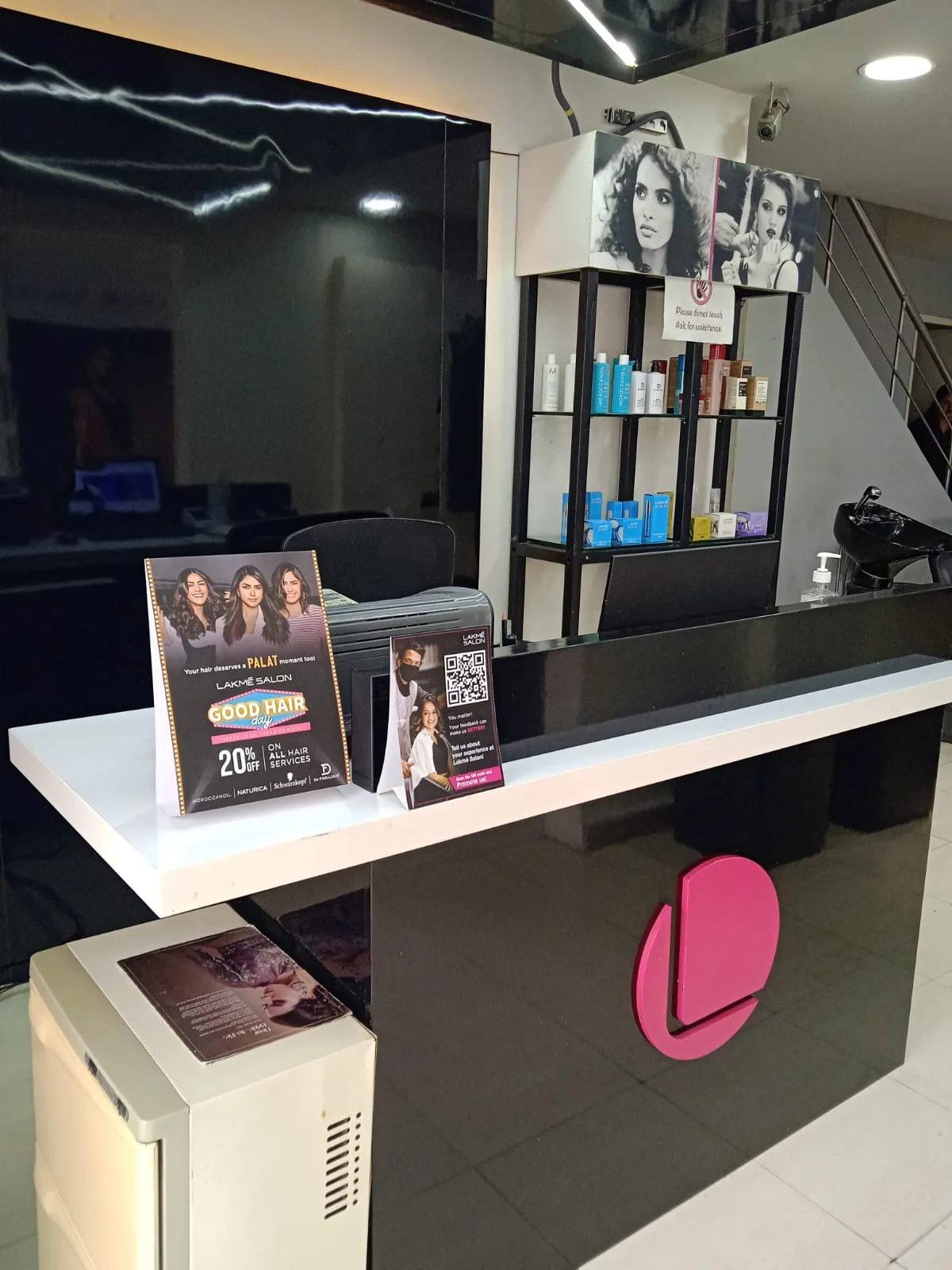 Lakme Salon in King Koti,Hyderabad