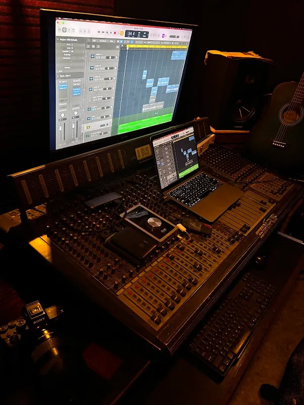Dixi music studio