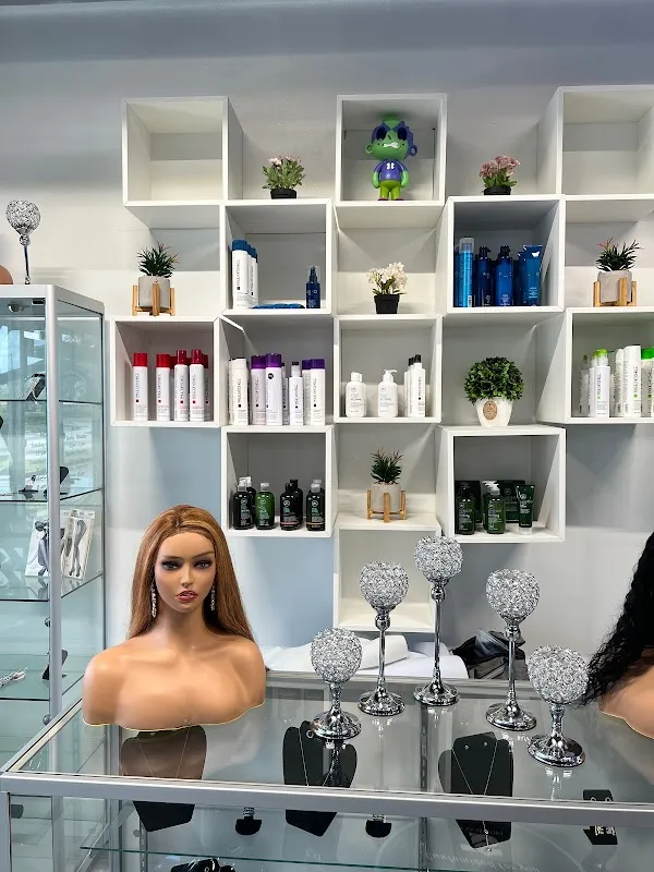 Poised with Perfection Salon Lounge