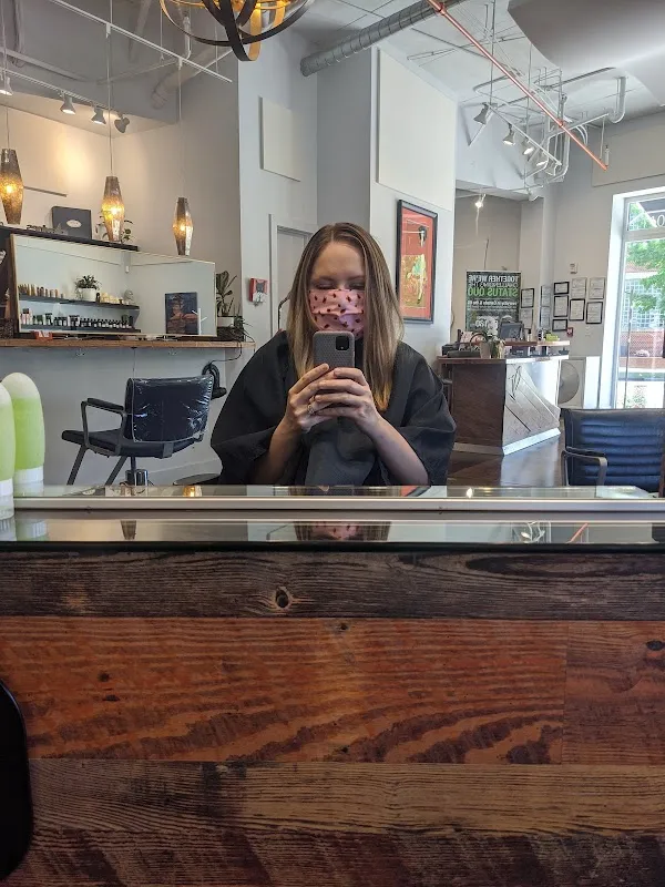 Pasha Salon