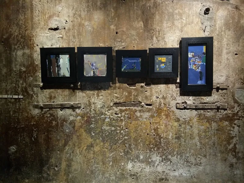 Nine Fish Art Gallery