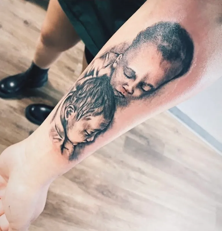 Envy Tattoo Bar