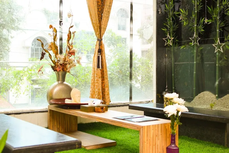Royal Thai spa & Beauty bar