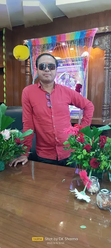 Dinesh Studio