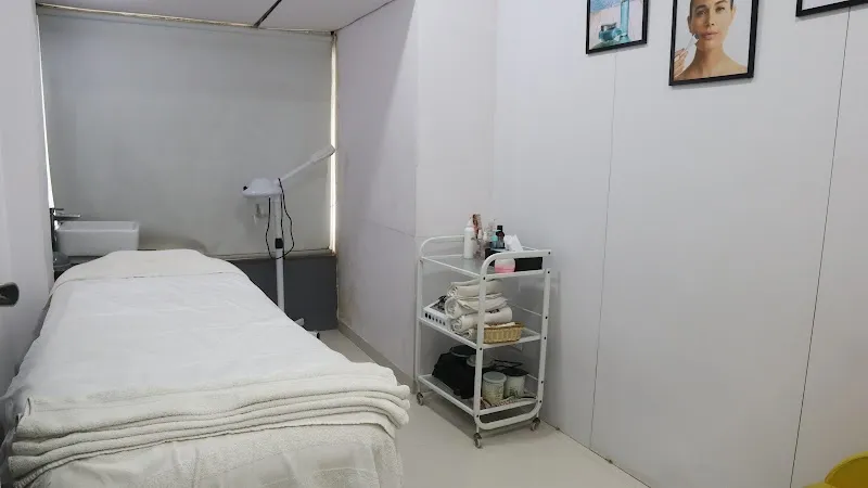 Kutz The Salon Ramdaspeth