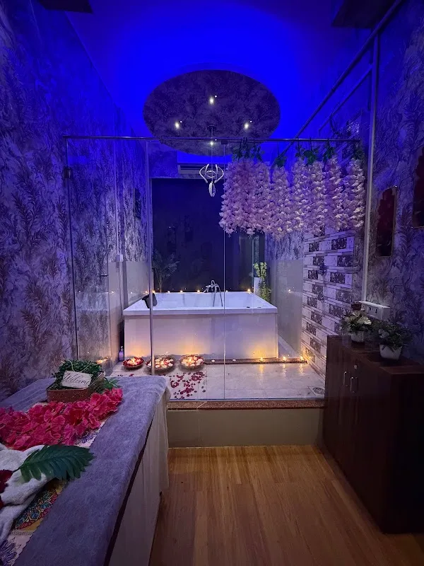 Royal 11 Spa & Wellness - Massage in Borivali West
