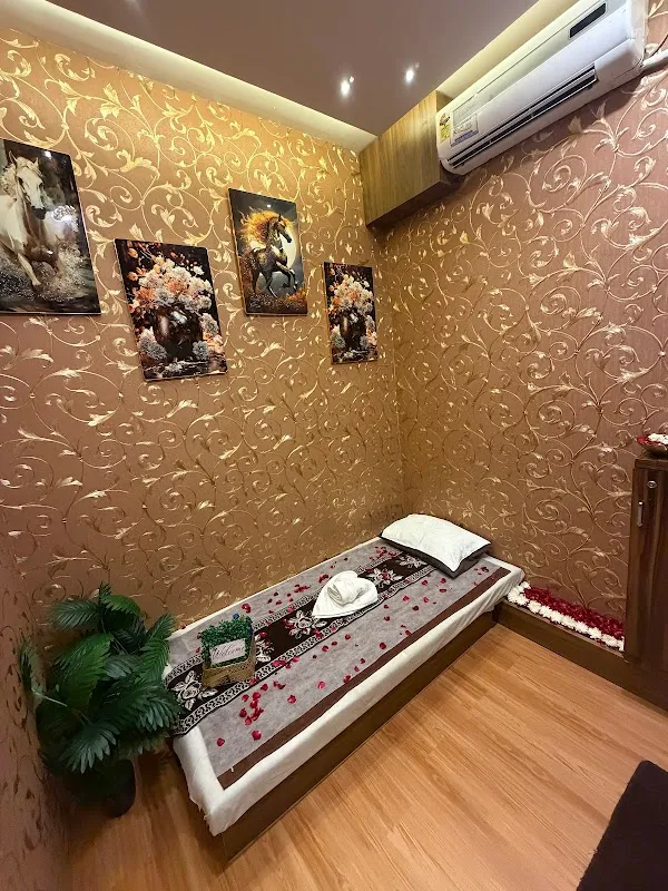 Royal 11 Spa & Wellness - Massage in Borivali West
