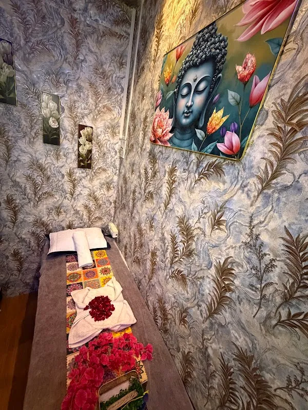 Royal 11 Spa & Wellness - Massage in Borivali West