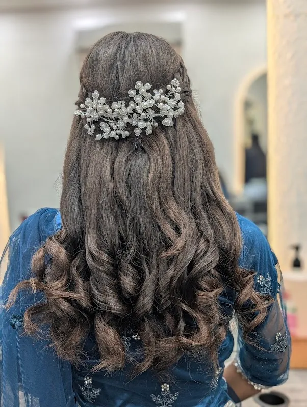 The Specialist Unisex Salon