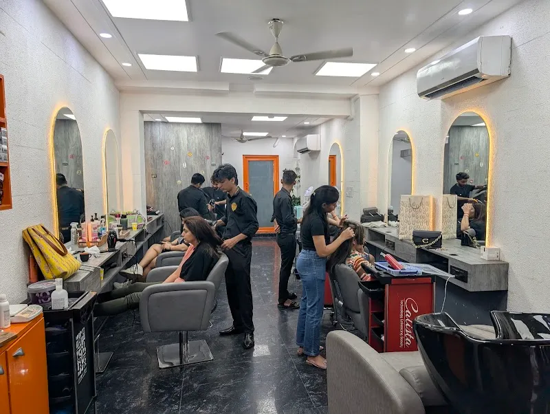 The Specialist Unisex Salon