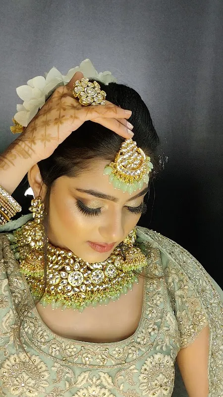 AASMAA SALON