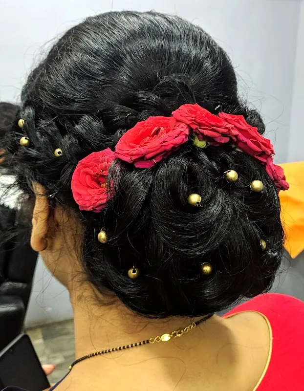 AASMAA SALON