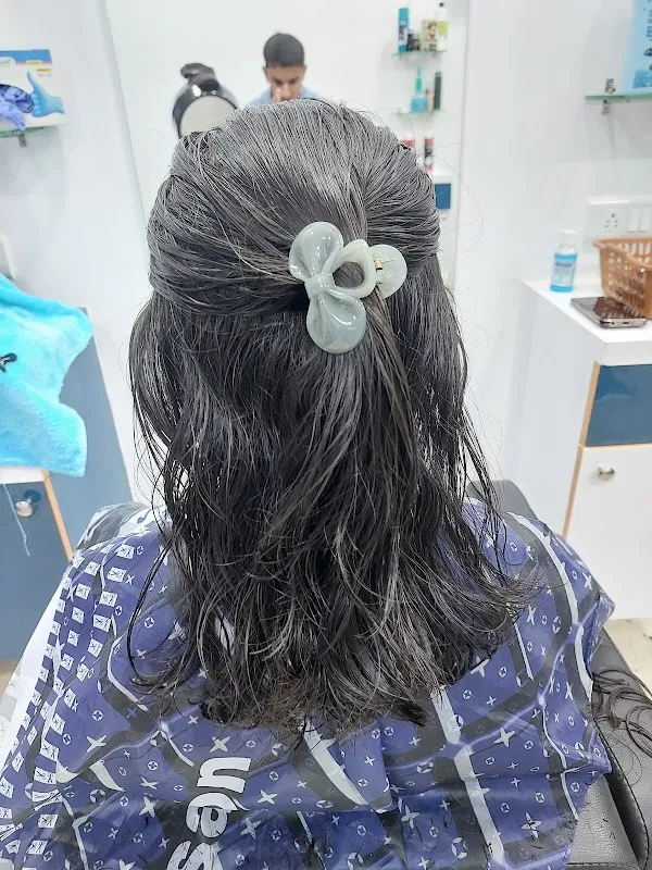 NB UNISEX SALON