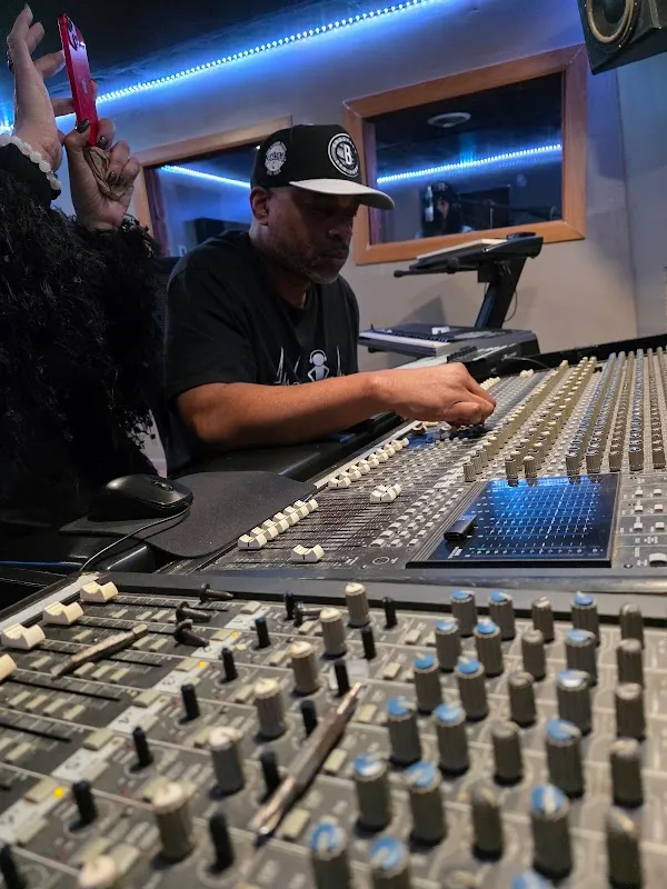 JL Music Podcast Studios