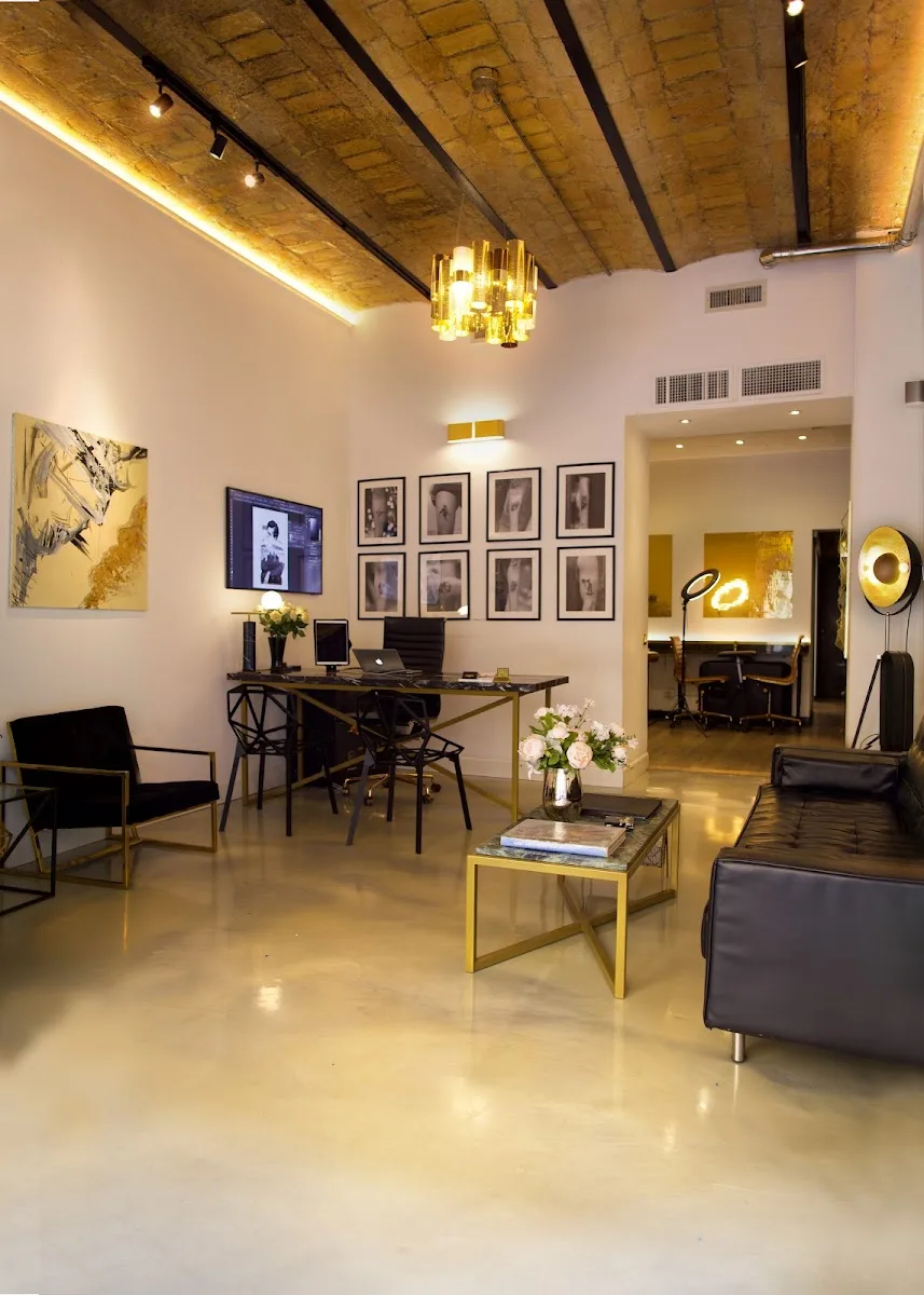 Aureo Roma Tattoo & Gallery