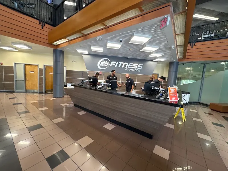 Crunch Fitness - Plantation