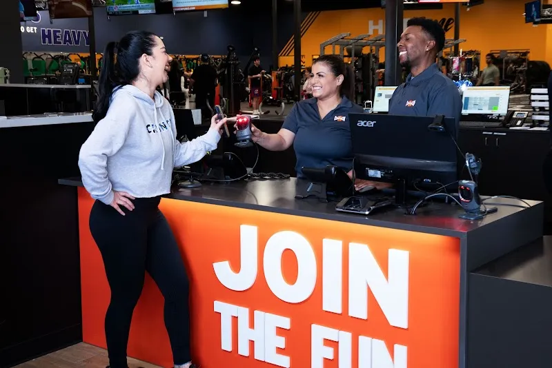 Crunch Fitness - Plantation