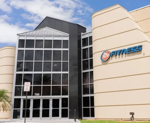 Crunch Fitness - Plantation