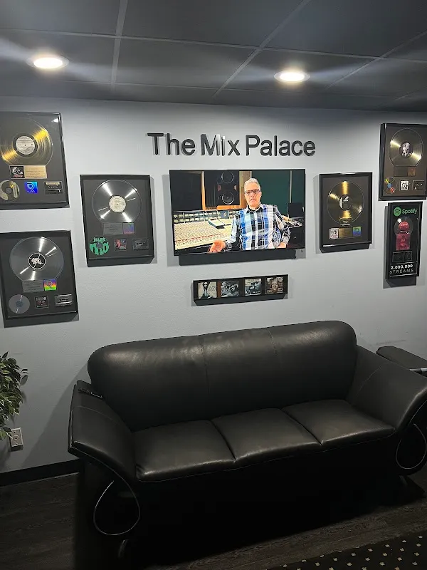 The Mix Palace