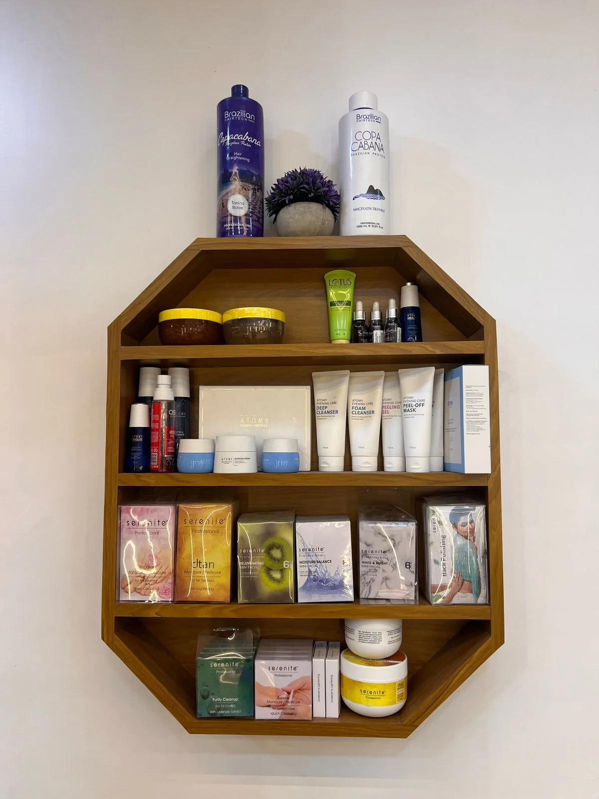 Looks Beauty Hair Studio