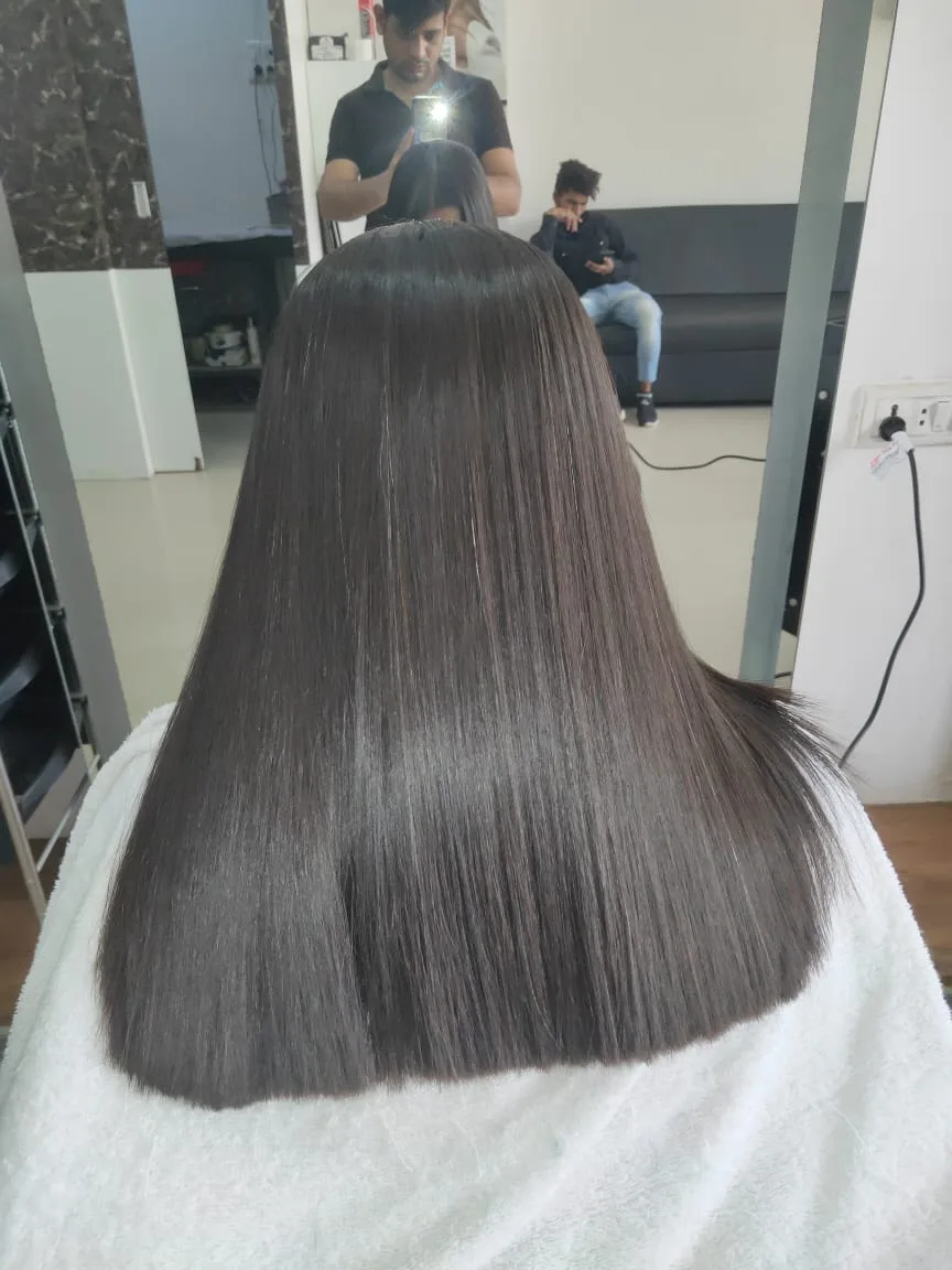 Looks Beauty Hair Studio