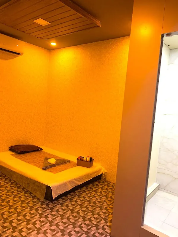 Blue Ocean Spa In Chembur