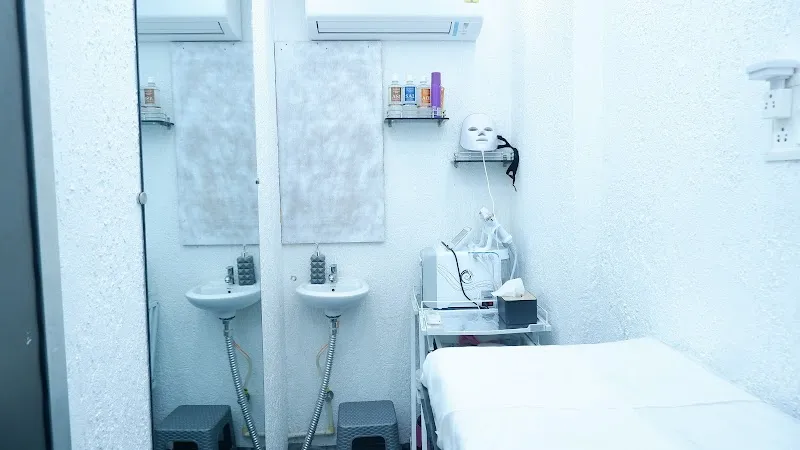 J+ Salon