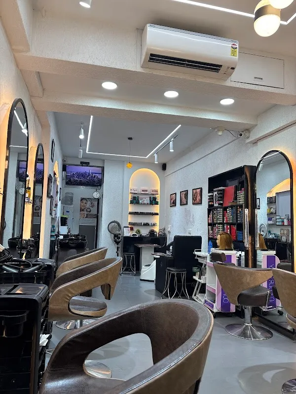 J+ Salon
