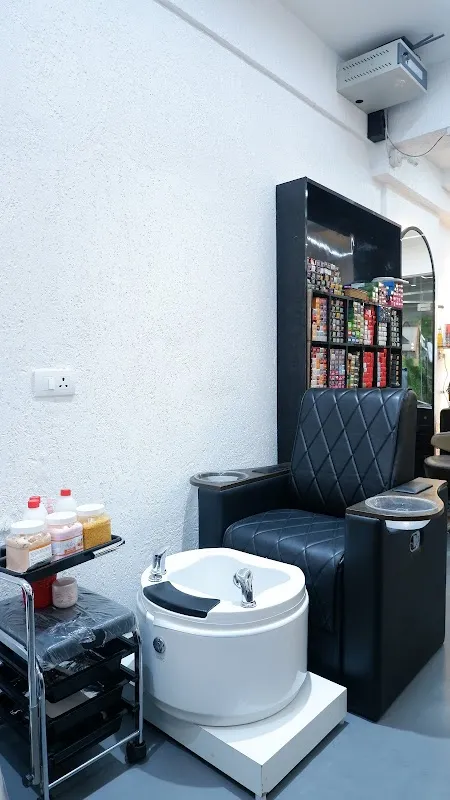 J+ Salon