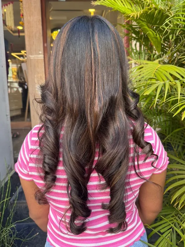 SR Unisex Salon