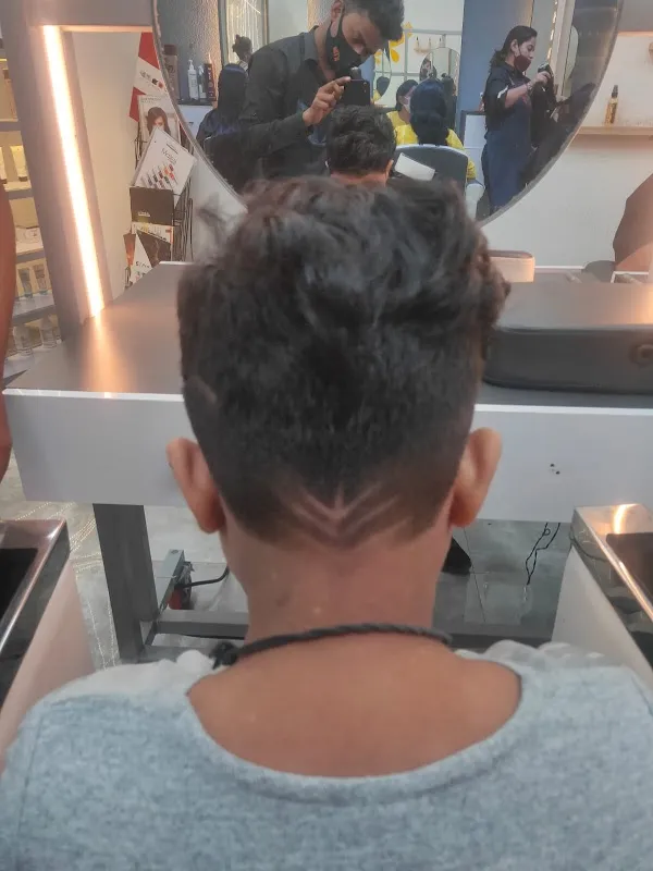 Velvet Lounge Unisex Salon - Hair | Skin | Makeup Salon Kalyan