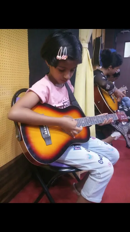 Madhur Guitar Classes and Recording Studio