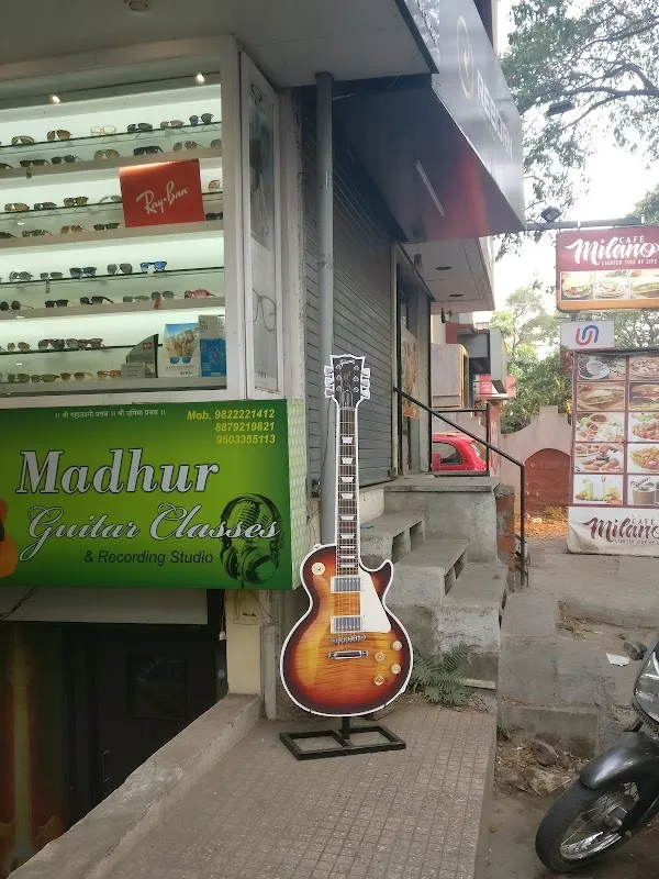 Madhur Guitar Classes and Recording Studio
