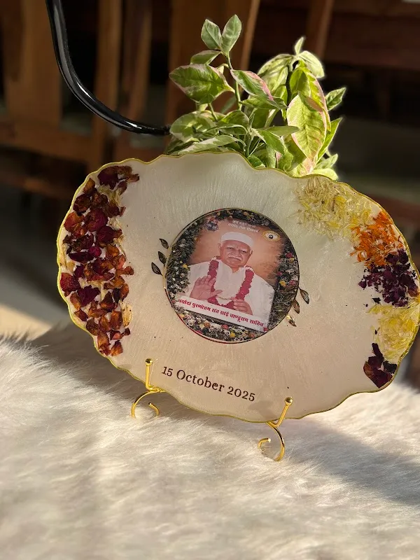 Paradise of crafts | flowerpreservation | resin | varmalapreservation | resinart | lucknow | Gift | valentine's day gifts